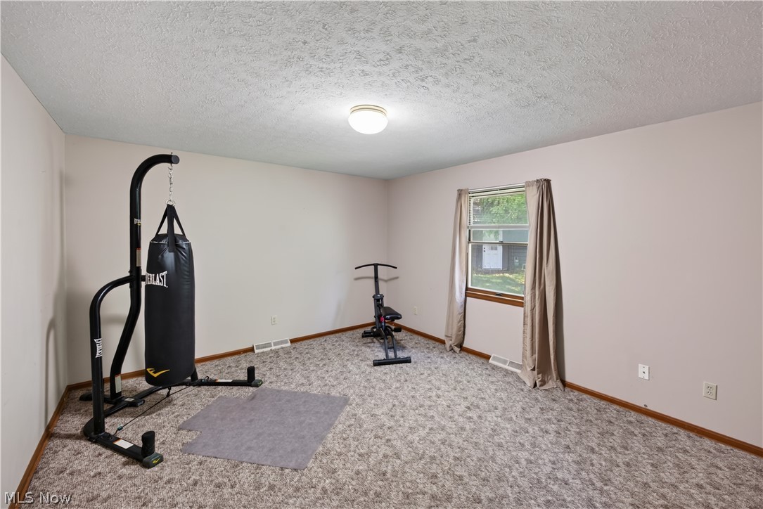 8307 Old Post Road Olmsted Falls OH 44138