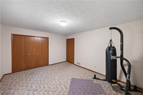 8307 Old Post Road Olmsted Falls OH 44138