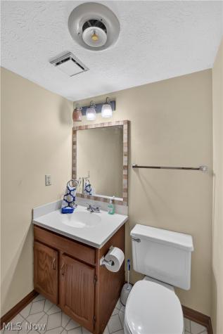 8307 Old Post Road Olmsted Falls OH 44138