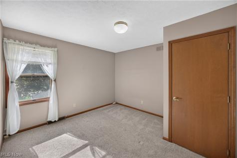 8307 Old Post Road Olmsted Falls OH 44138
