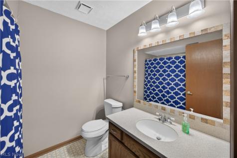 8307 Old Post Road Olmsted Falls OH 44138
