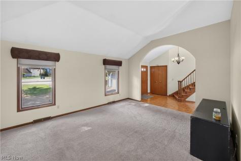 8307 Old Post Road Olmsted Falls OH 44138
