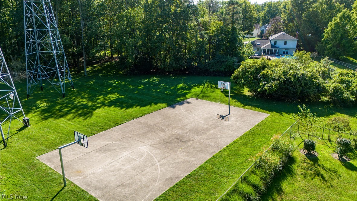 8307 Old Post Road Olmsted Falls OH 44138