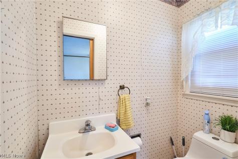 636 Franklin Avenue Cuyahoga Falls OH 44221