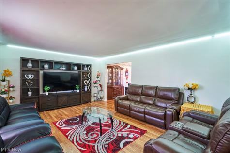 636 Franklin Avenue Cuyahoga Falls OH 44221