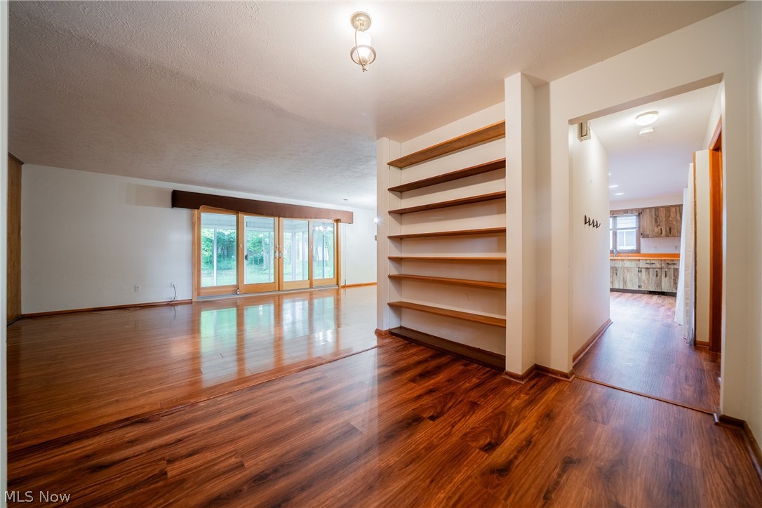 734 Kenwood Drive Mayfield Village OH 44040