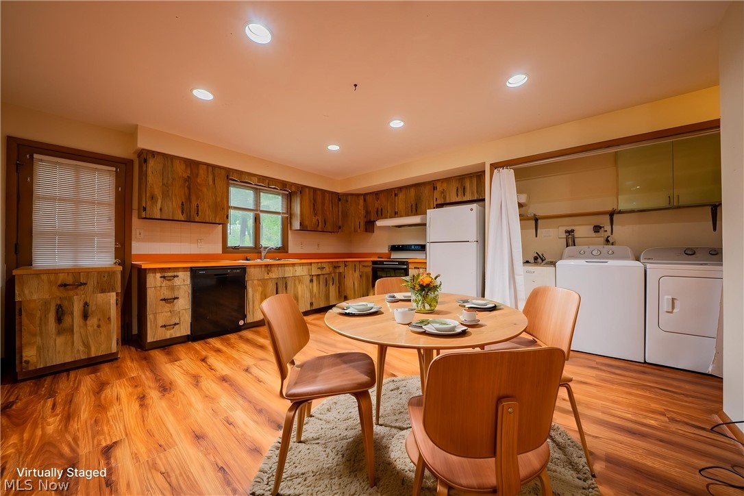 734 Kenwood Drive Mayfield Village OH 44040