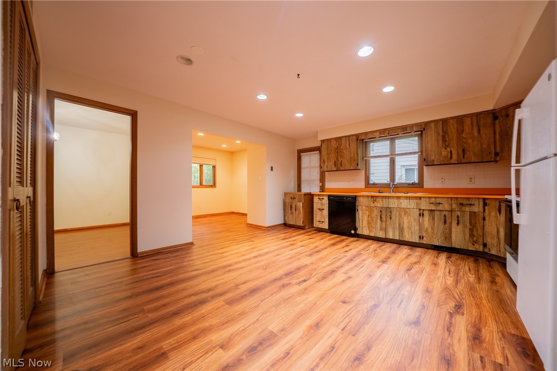 734 Kenwood Drive Mayfield Village OH 44040