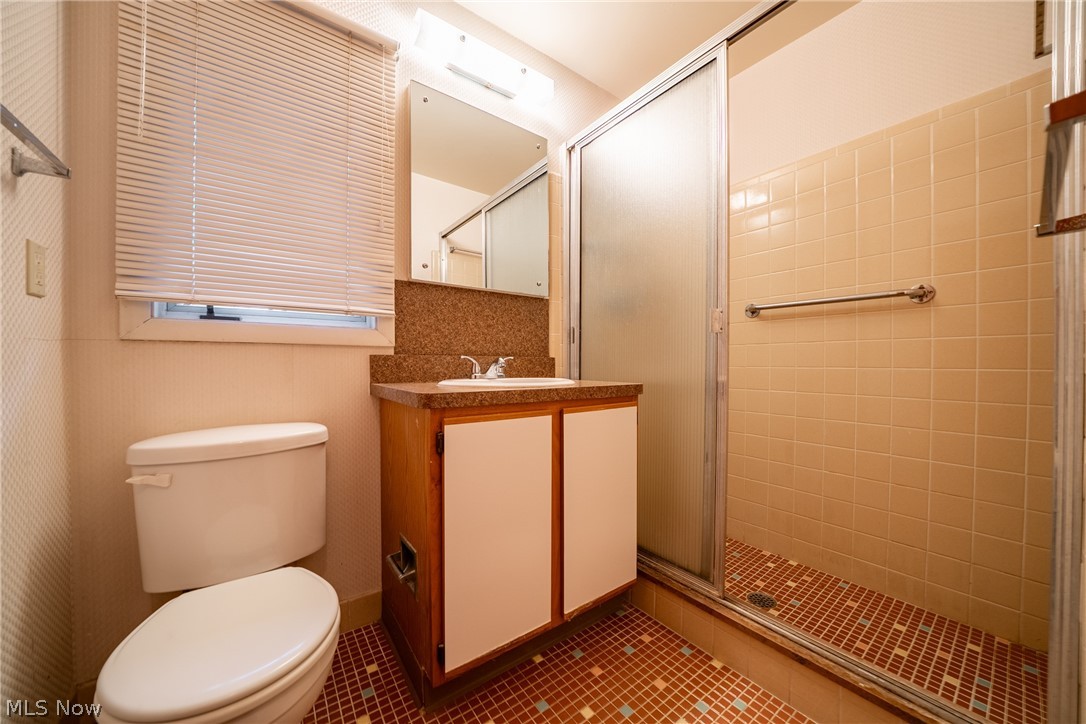 734 Kenwood Drive Mayfield Village OH 44040