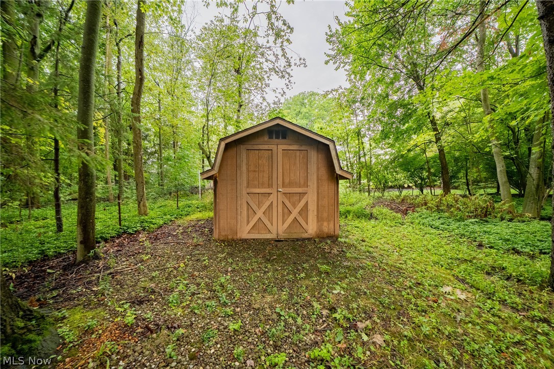 734 Kenwood Drive Mayfield Village OH 44040