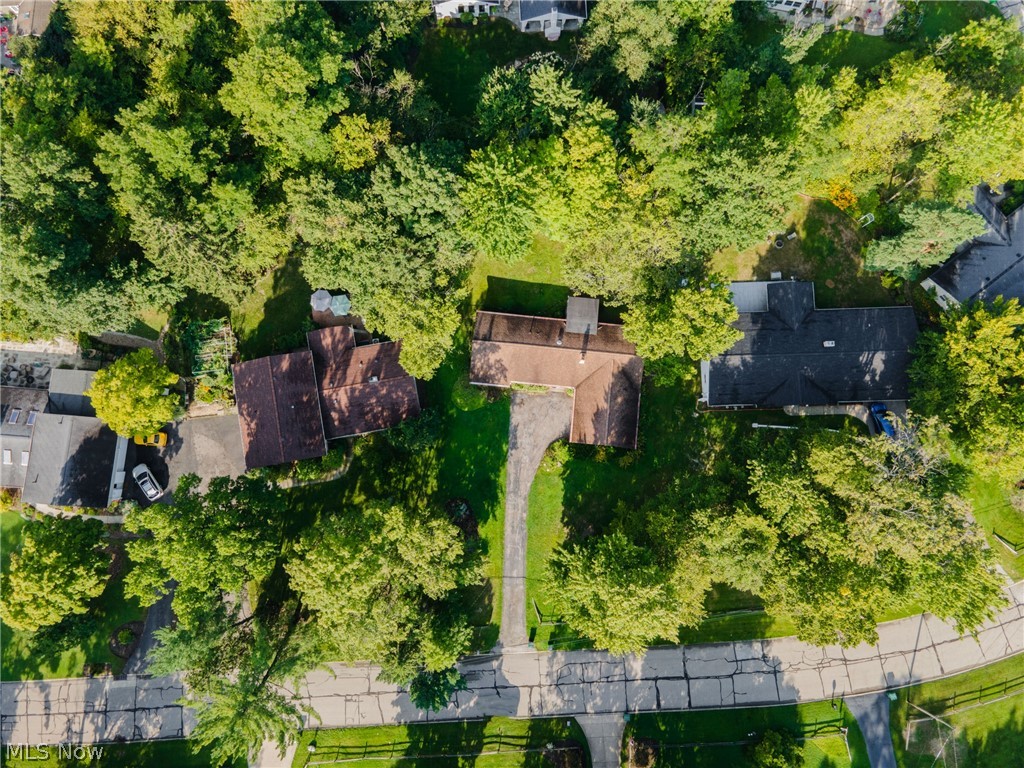 734 Kenwood Drive Mayfield Village OH 44040