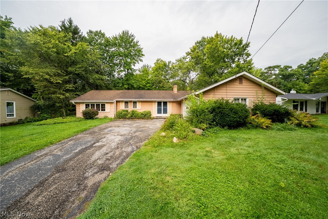 734 Kenwood Drive Mayfield Village OH 44040
