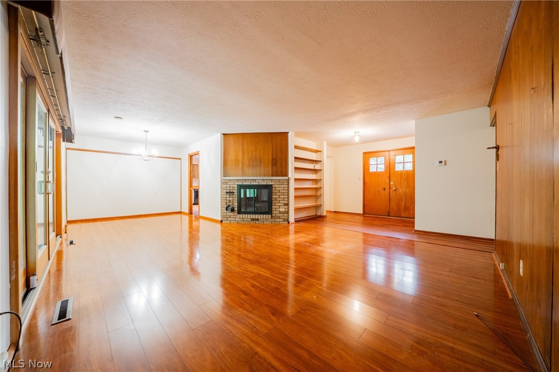 734 Kenwood Drive Mayfield Village OH 44040