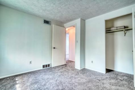 396 Skyview Road Cleveland OH 44109