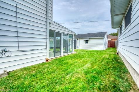 396 Skyview Road Cleveland OH 44109