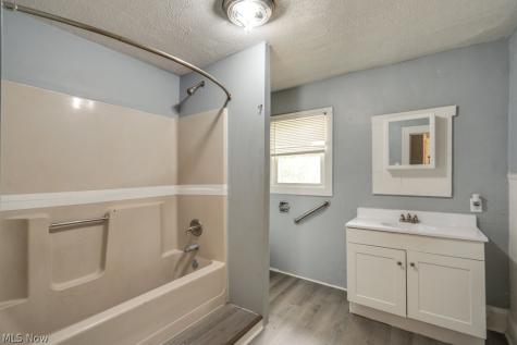 732 Akin Court SW Canton OH 44706