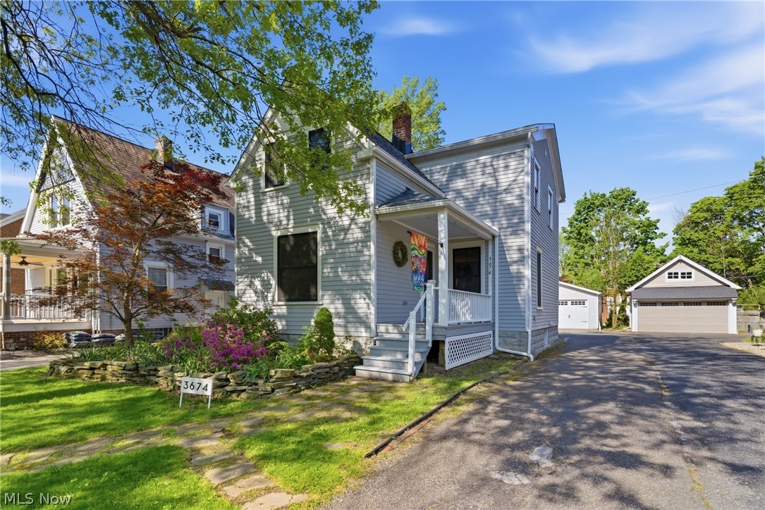 3674 Stoer Road Shaker Heights OH 44122