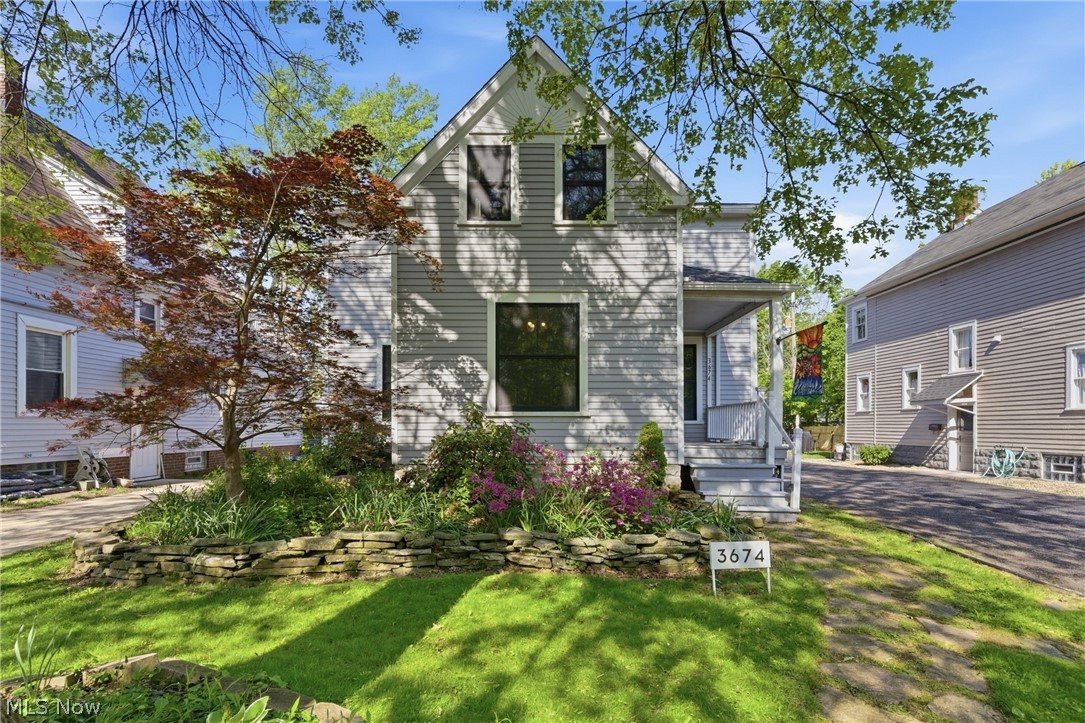 3674 Stoer Road Shaker Heights OH 44122