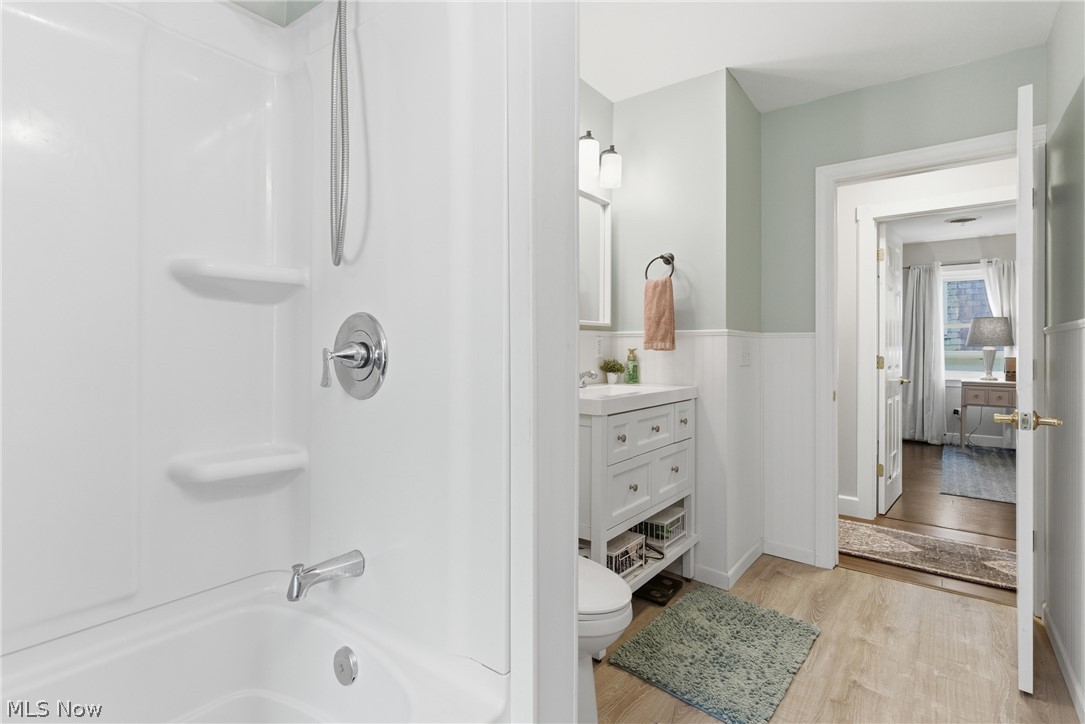 3674 Stoer Road Shaker Heights OH 44122