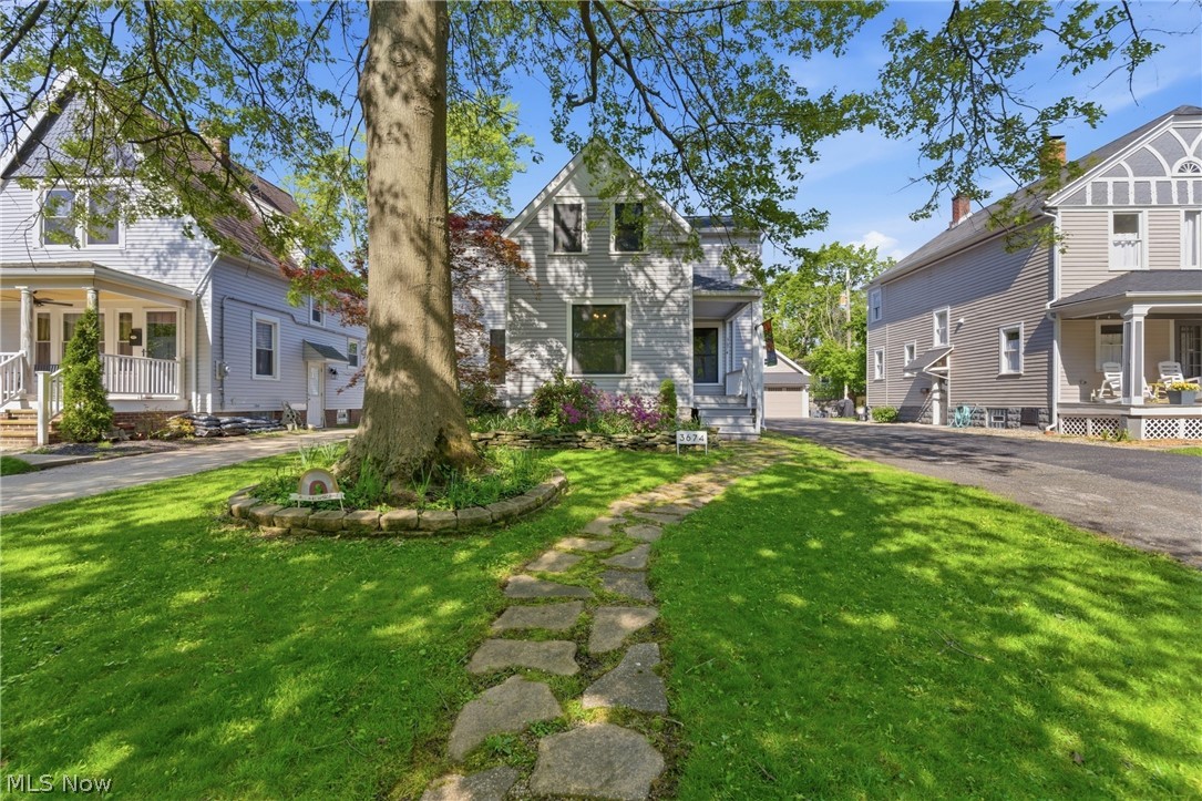 3674 Stoer Road Shaker Heights OH 44122