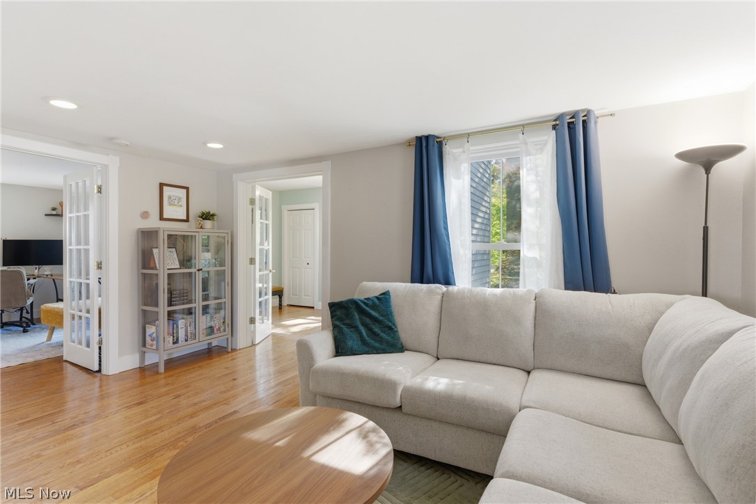 3674 Stoer Road Shaker Heights OH 44122
