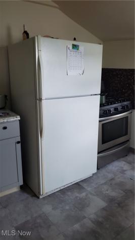 1979 W 54th Street Cleveland OH 44102