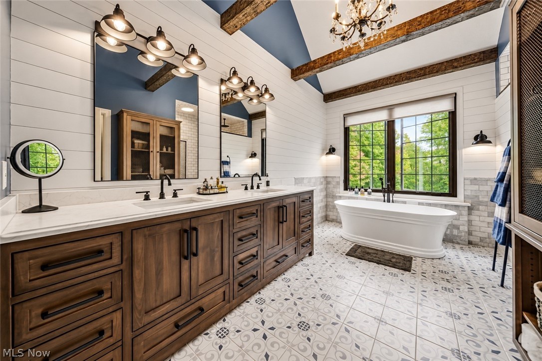 9505 Roryanna Drive Chardon OH 44024