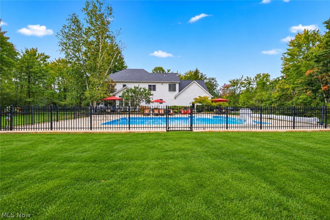 9505 Roryanna Drive Chardon OH 44024