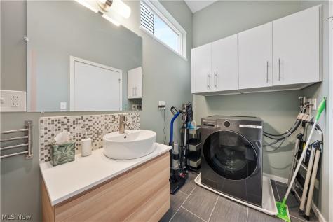 2509 Thurman Avenue Cleveland OH 44113