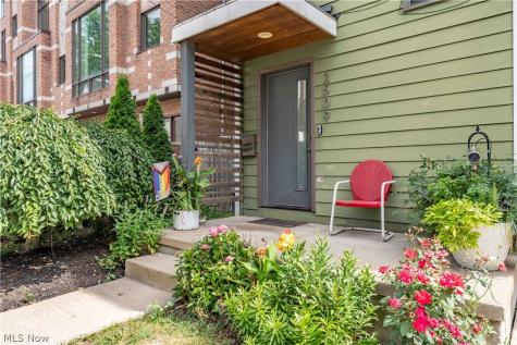 2509 Thurman Avenue Cleveland OH 44113