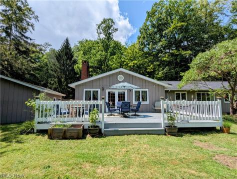 907 Circlewood Drive Aurora OH 44202