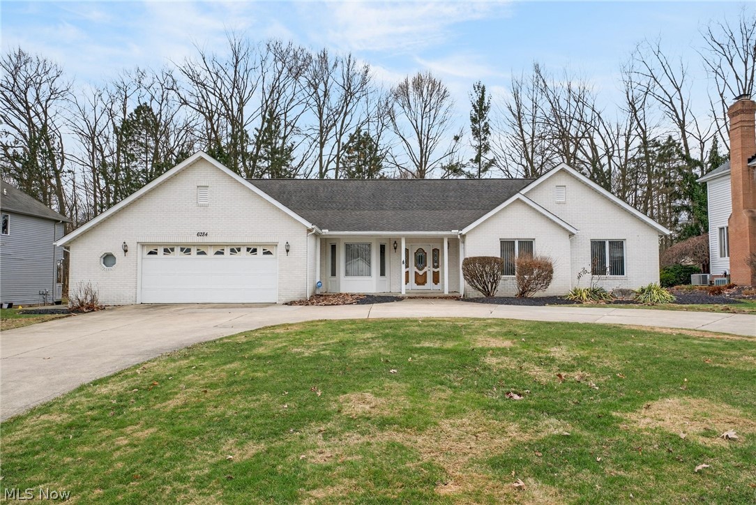 6284 S Applecross Road Highland Heights OH 44143