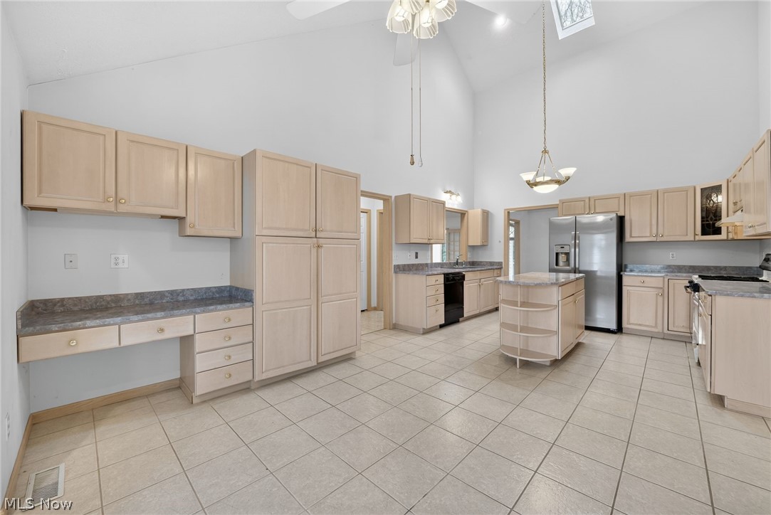 6284 S Applecross Road Highland Heights OH 44143
