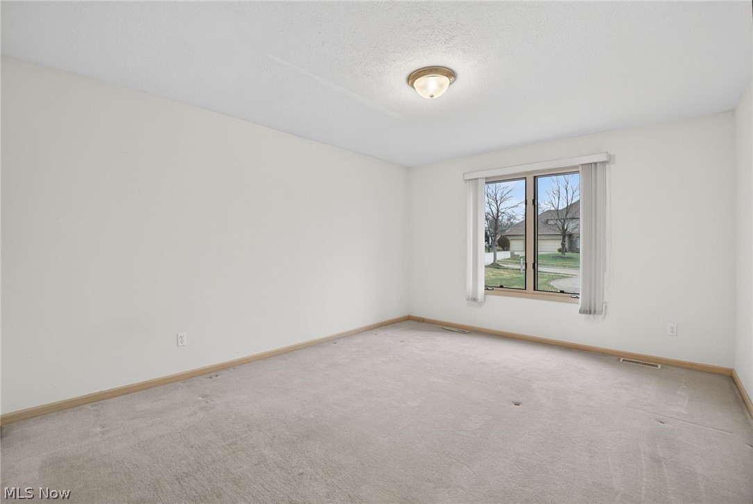 6284 S Applecross Road Highland Heights OH 44143