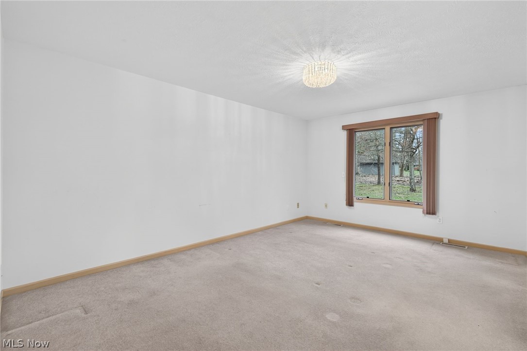 6284 S Applecross Road Highland Heights OH 44143