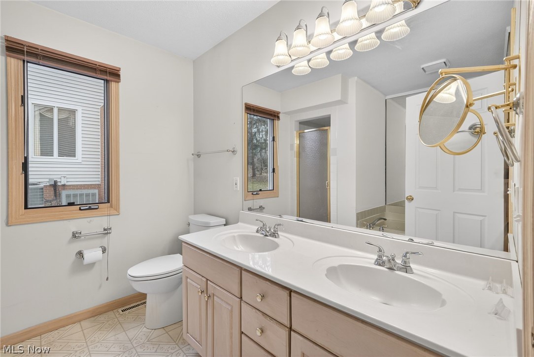 6284 S Applecross Road Highland Heights OH 44143