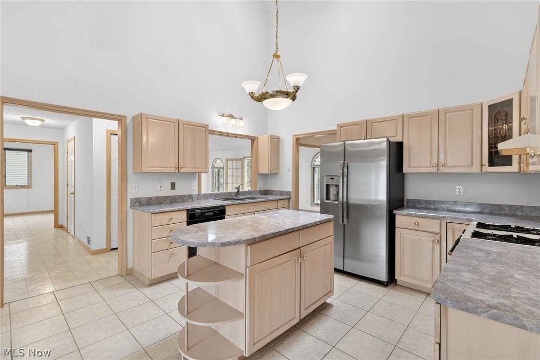 6284 S Applecross Road Highland Heights OH 44143