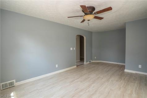 2125 41st Street NE Canton OH 44705