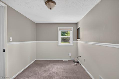 1240 Aberth Drive Akron OH 44320
