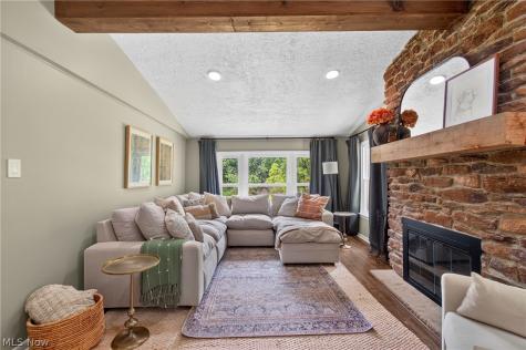 1240 Aberth Drive Akron OH 44320