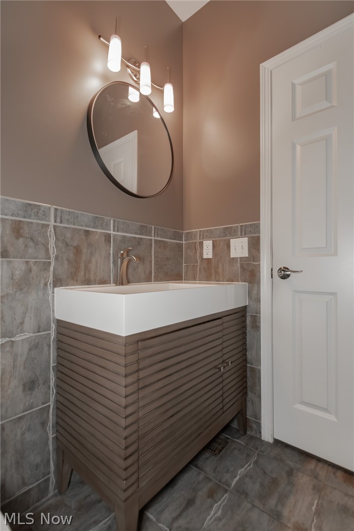 11565 Robin Wood Lane Chagrin Falls OH 44023