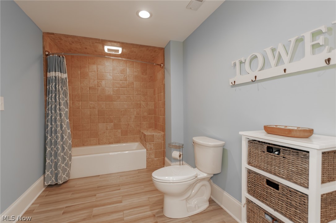 11565 Robin Wood Lane Chagrin Falls OH 44023