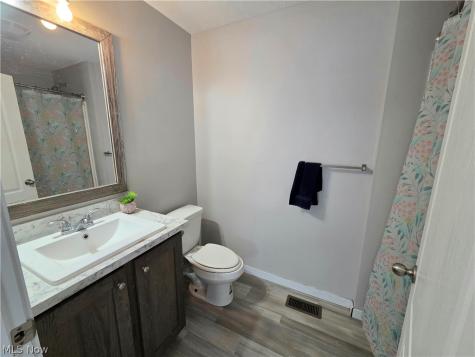 444 Westwoods Amherst OH 44001