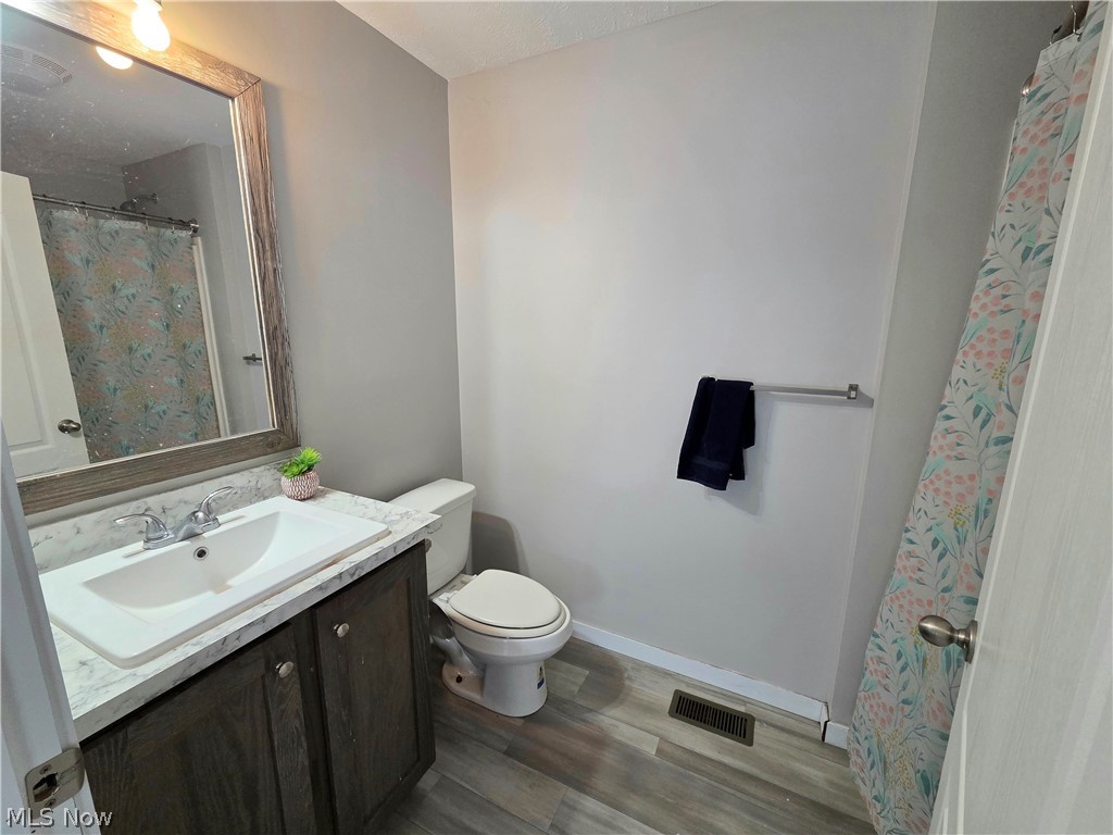 444 Westwoods Amherst OH 44001