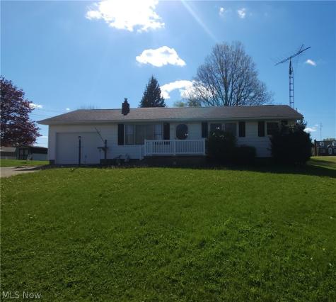 253 Oregon Avenue Louisville OH 44641