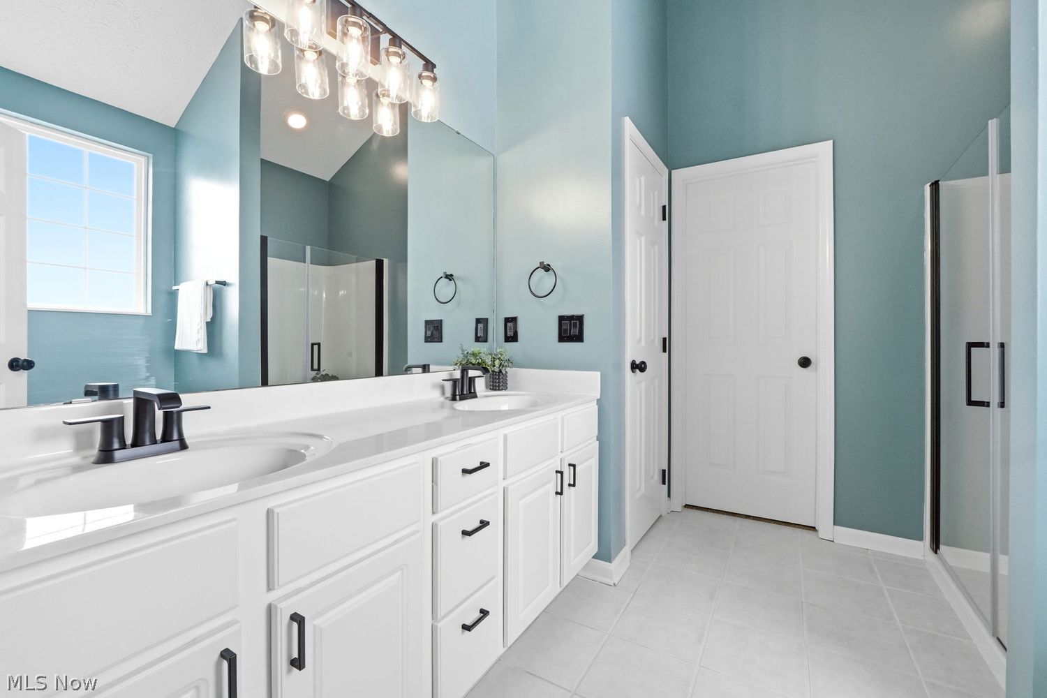 12323 Bristol Lane Strongsville OH 44149