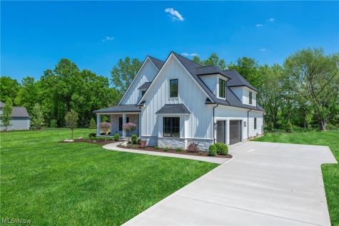 2145 Newbury Drive Westlake OH 44145