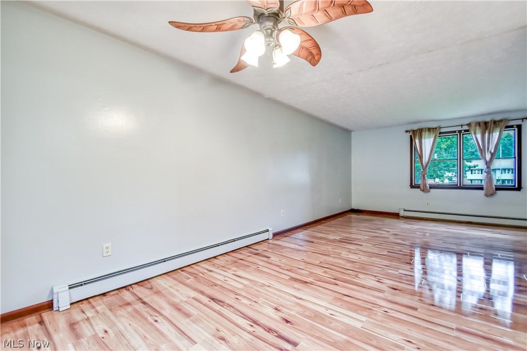 6487 Shaffer Road NW Warren OH 44481