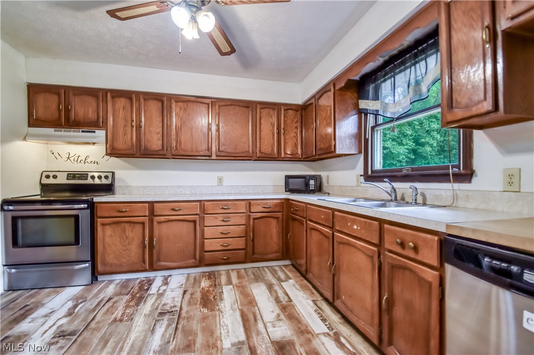 6487 Shaffer Road NW Warren OH 44481