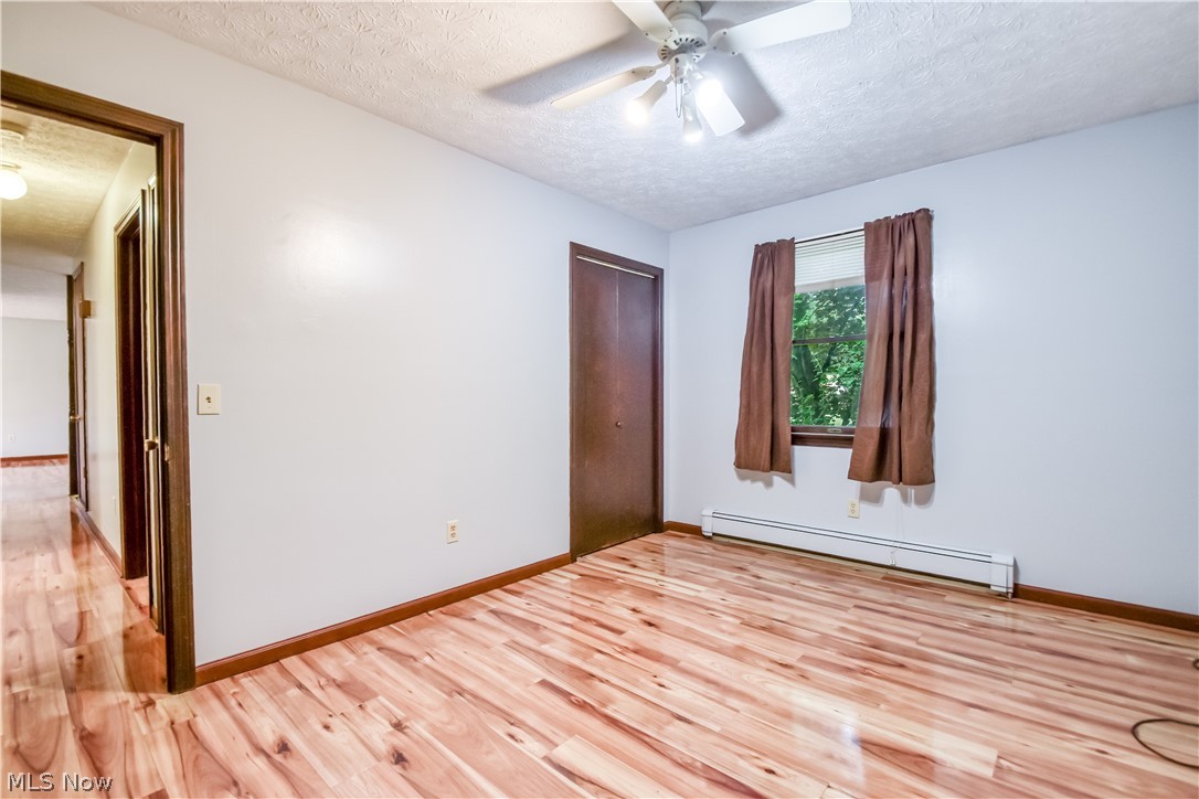 6487 Shaffer Road NW Warren OH 44481